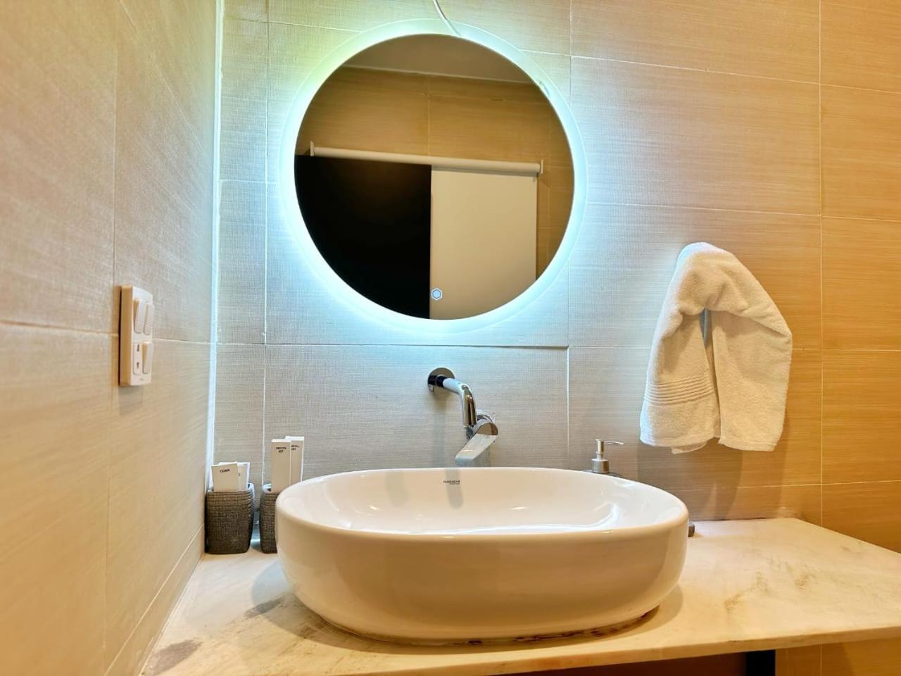 The Avenue Hotel Islamabad Esterno foto